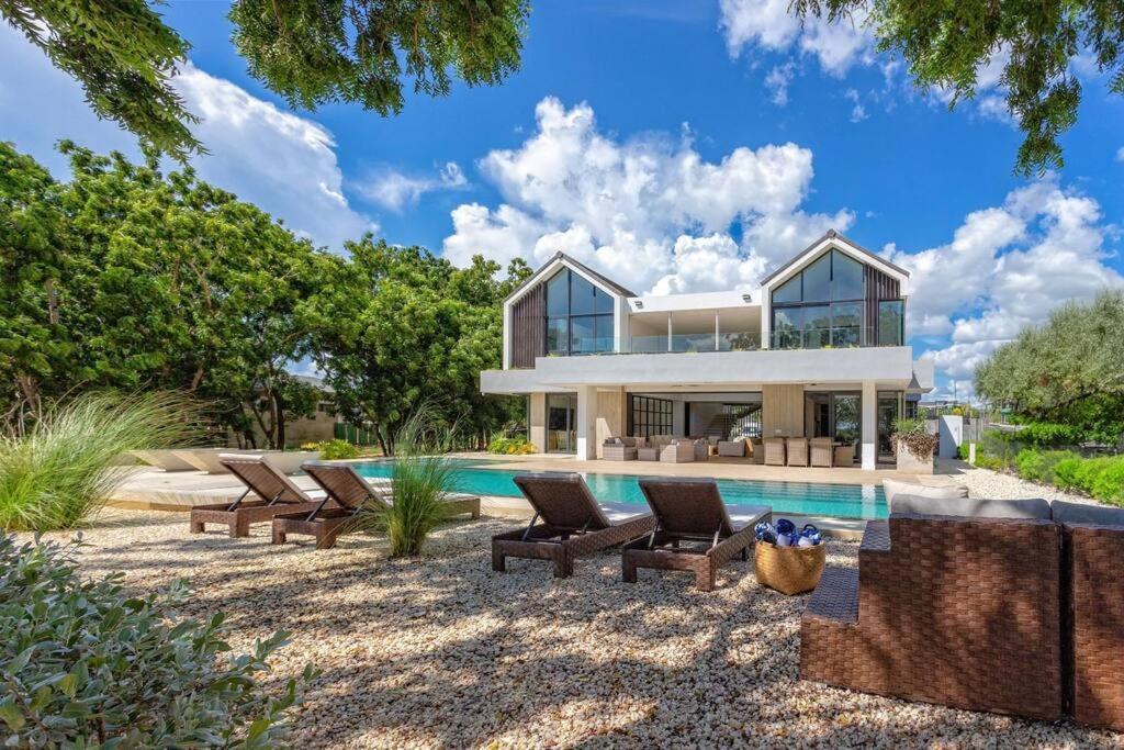 Villa Polos, Prestigious Haven In Casa De Campo Ла-Романа Экстерьер фото